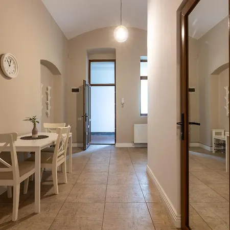 Comfy In Old Town Apartment Timisoara