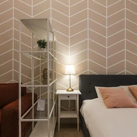 Апартаменты Comfy In Old Town