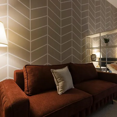 Comfy In Old Town Апартаменти