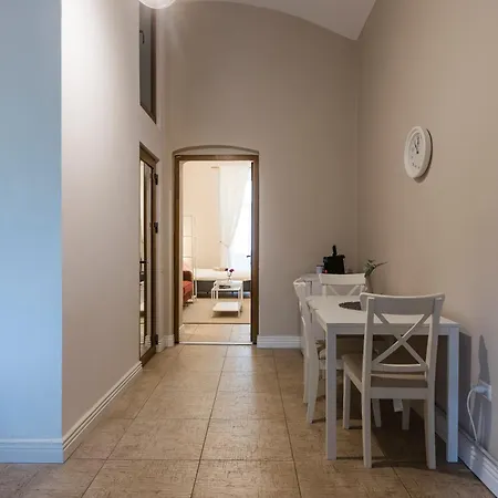 Апартаменти Comfy In Old Town Тімішоара